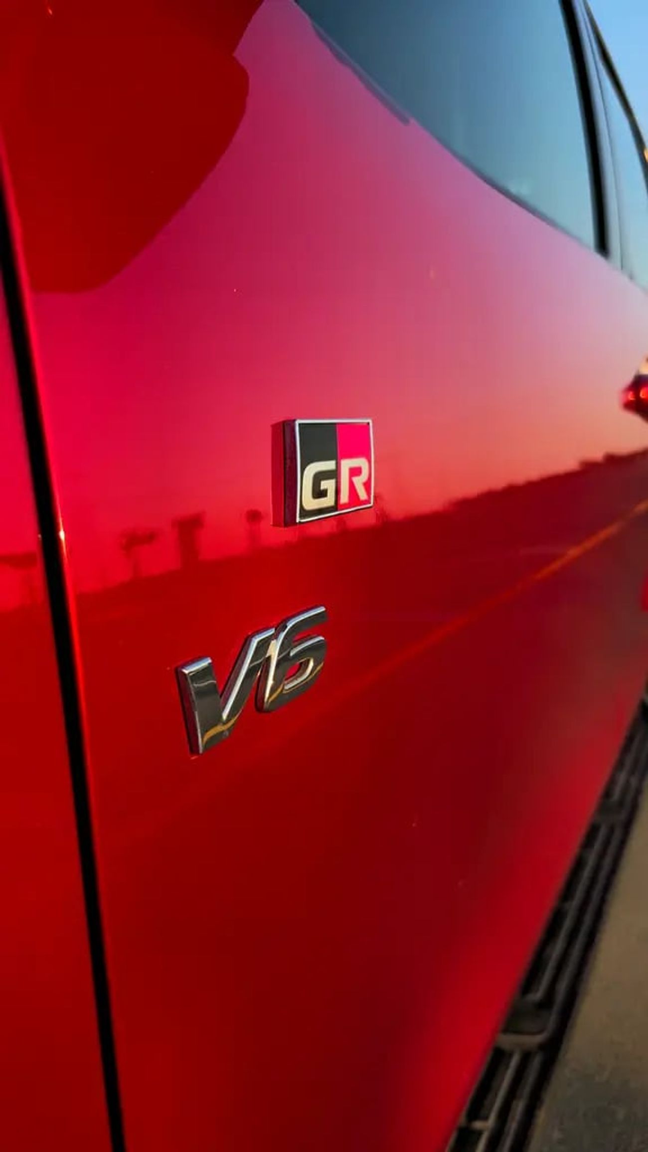 تويوتا هيلوكس GR SPORT GCC Specs