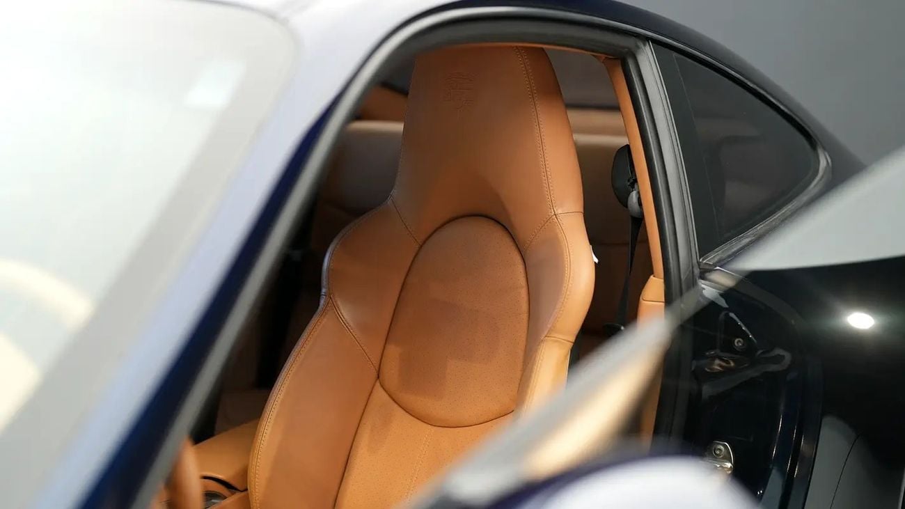 Porsche 911 CARRERA GCC Specs – Excellent Condition