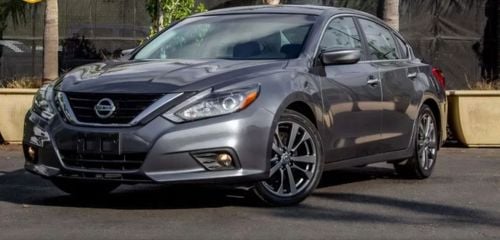 Nissan Altima SR sports