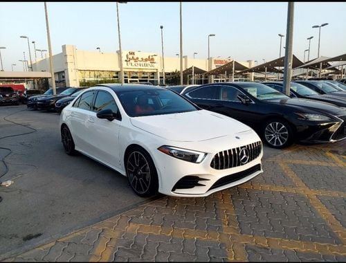 Mercedes Benz A35 AMG 4MATIC Premium + 2.0L