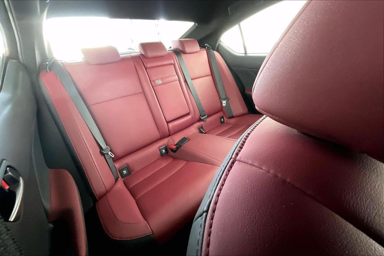 Lexus IS300 Premier 2.0L ( CYL) Premier | Guaranteed Warranty | 0 Down Payment