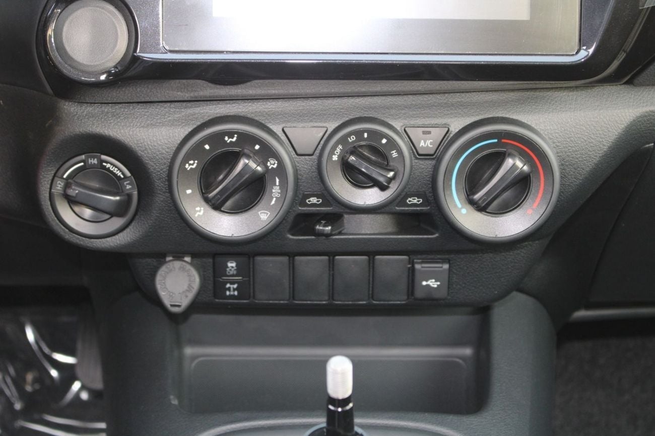 تويوتا هيلوكس TOYOTA HILUX 2.4L DIESEL 4 X 4 DOUBLE CABIN ACTIVE MANUAL TOYOTA HILUX 2.4L DIESEL 4 X 4 DOUBLE CABIN MANUAL