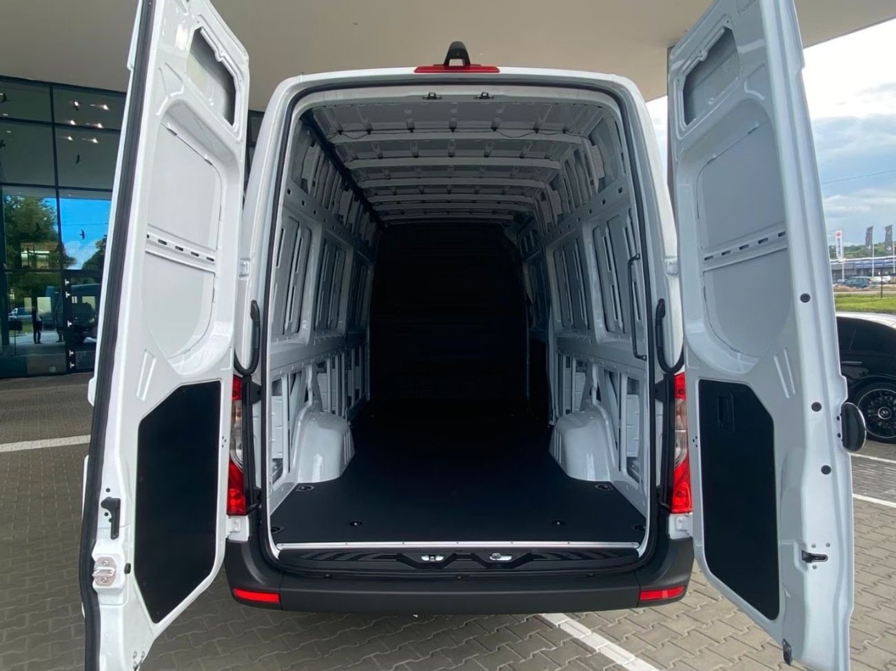 Mercedes-Benz Sprinter Mercedes Sprinter III – 317/CDI RWD PRO L3 / L4