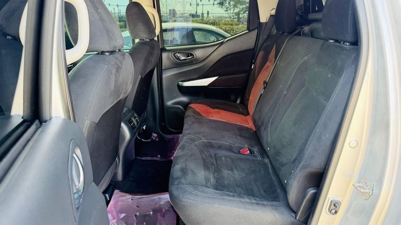 نيسان نافارا 