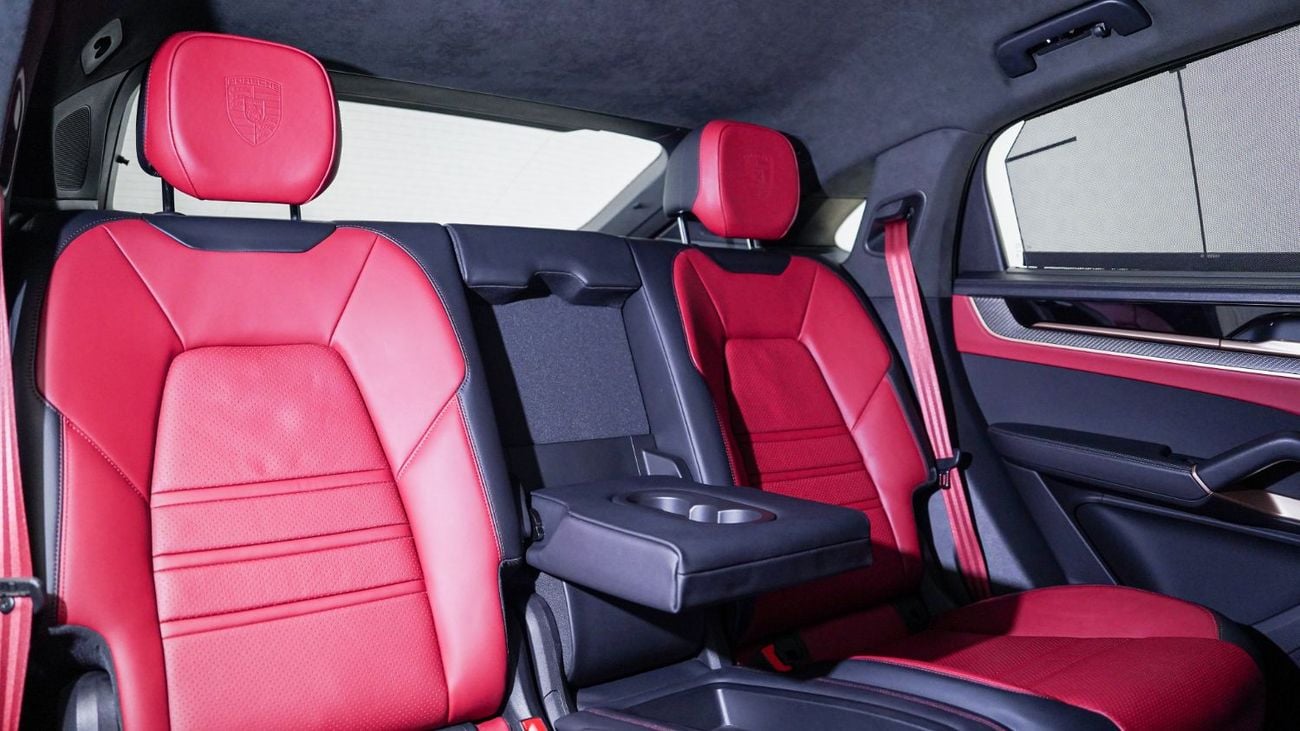 بورش كايان Cayenne Turbo GT | AED 11,220 PM | Warranty  February 2026 | GCC