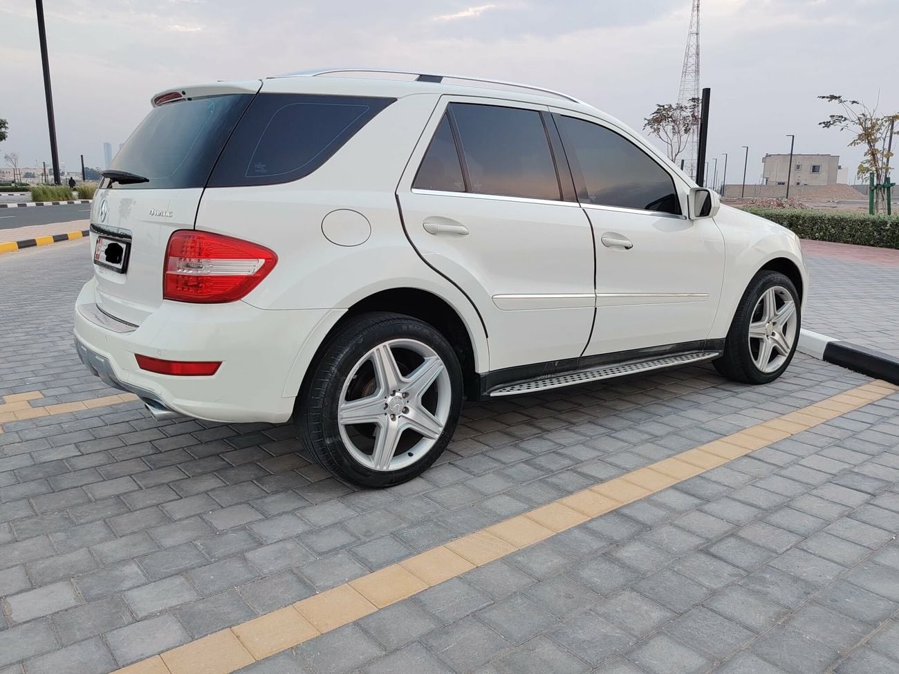Mercedes-Benz ML 350 Mercedes 4 MATIC, AMG ML 350 model 2010 GCC