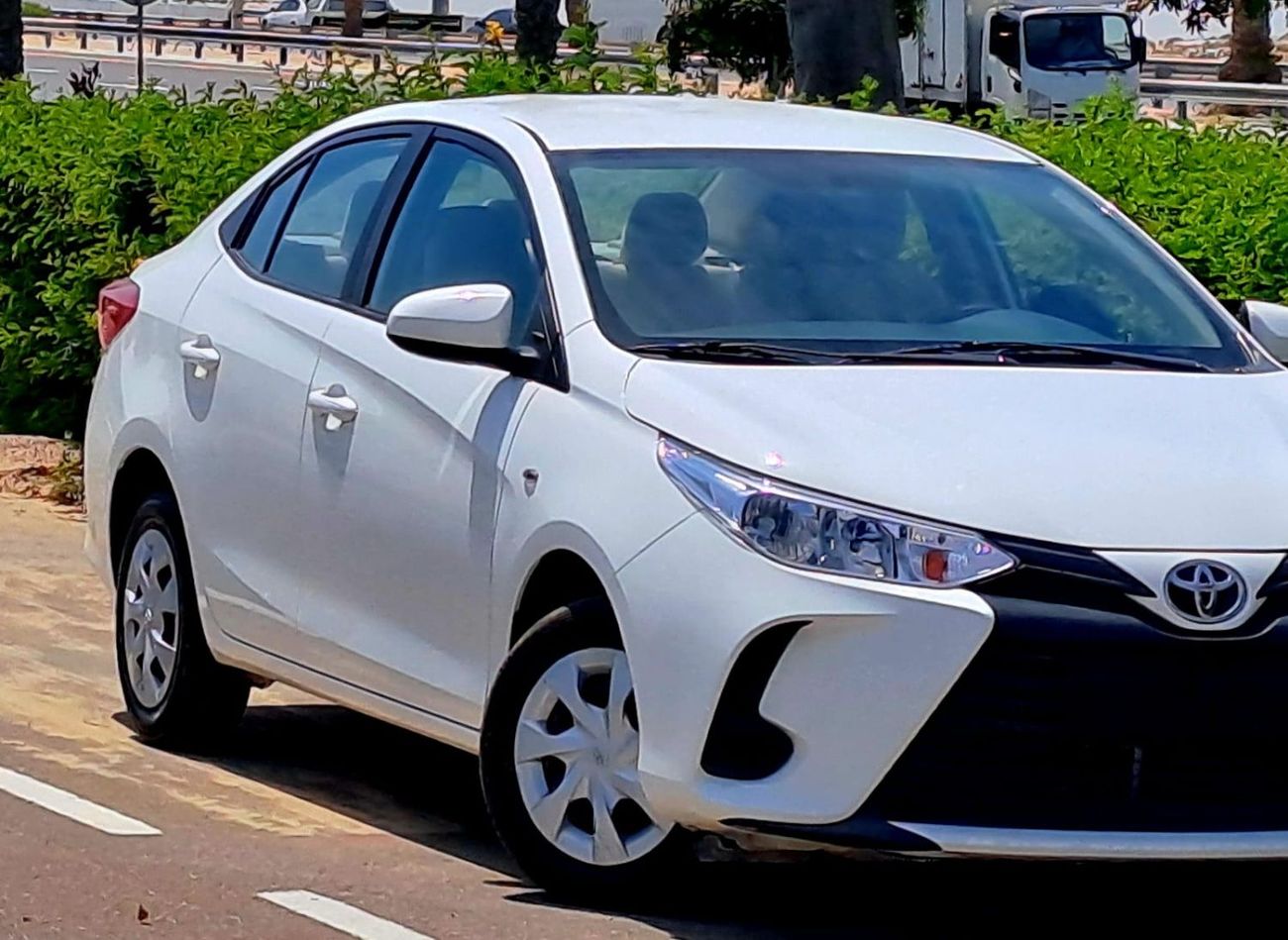 Toyota Yaris 1.5L E 630-Monthly l GCC l Cruise, Camera, GPS l Accident Free