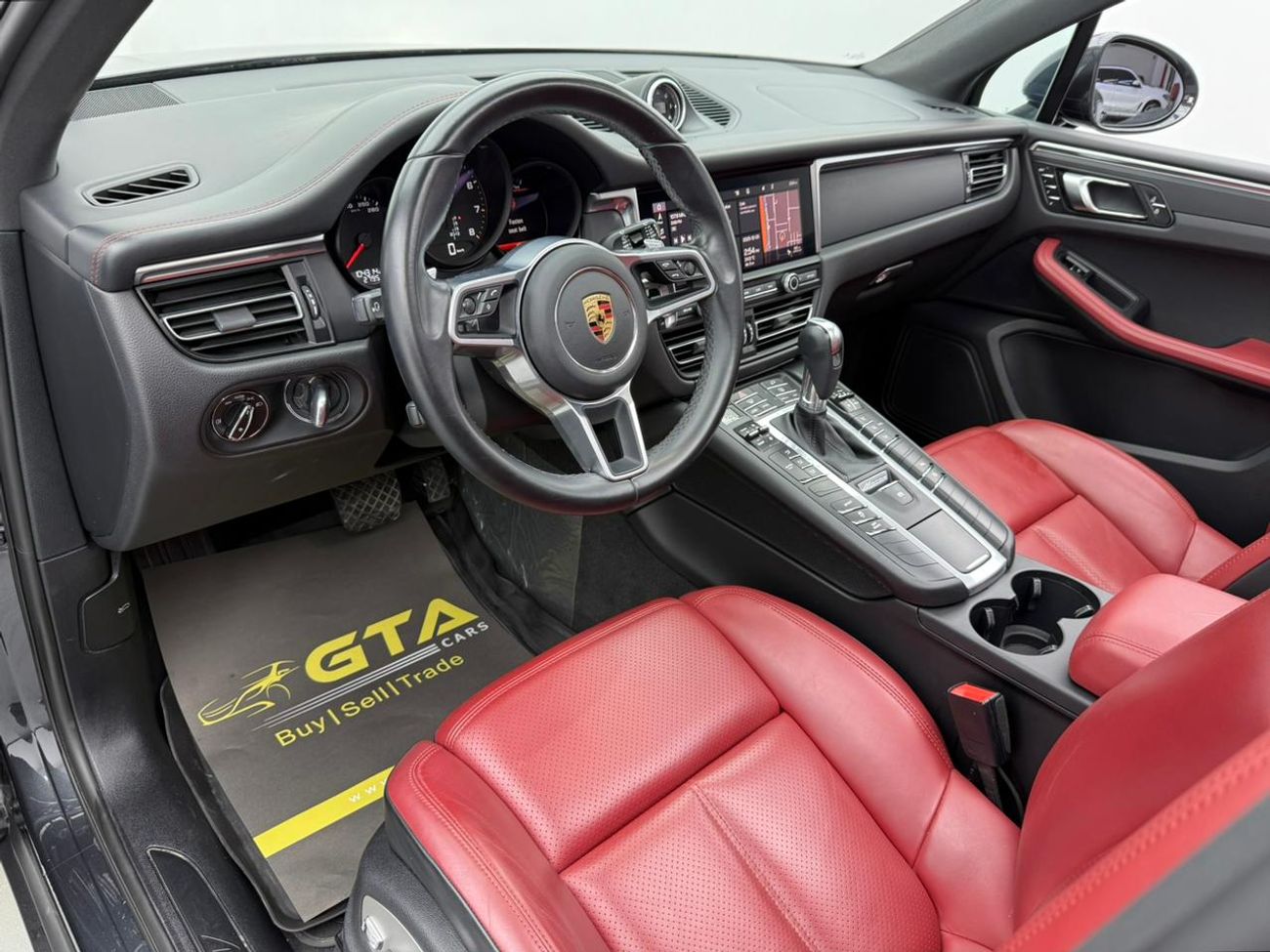 Porsche Macan Std 2.0L (252 HP) 2021 Porsche Macan, Warranty, Full Porsche Service History, Excellent Condition, G