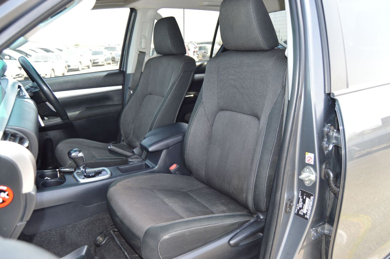 Toyota Hilux Double cabin 2.8L, perfect inside and outside