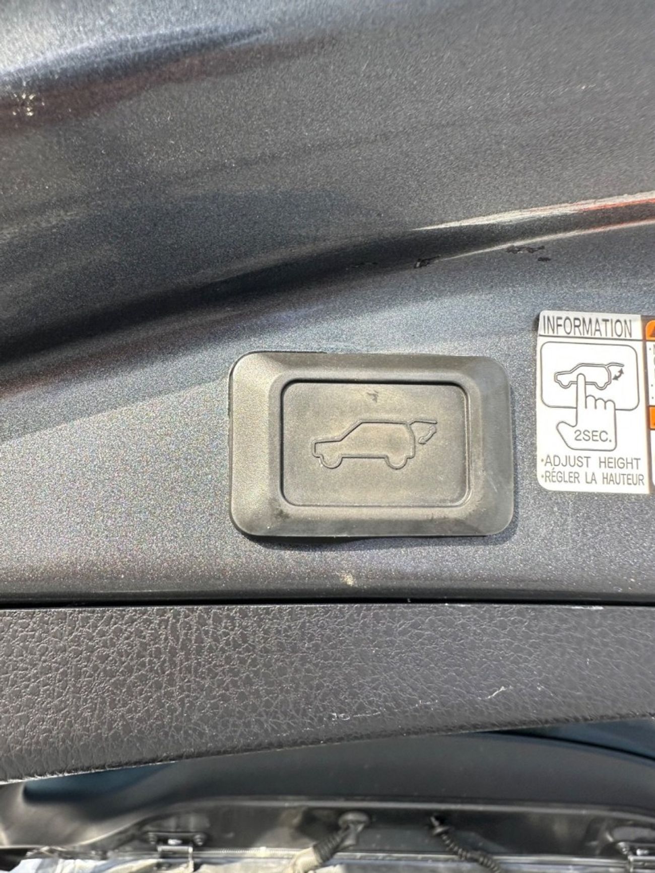 Toyota RAV4 XLE 2.5 Hybrid