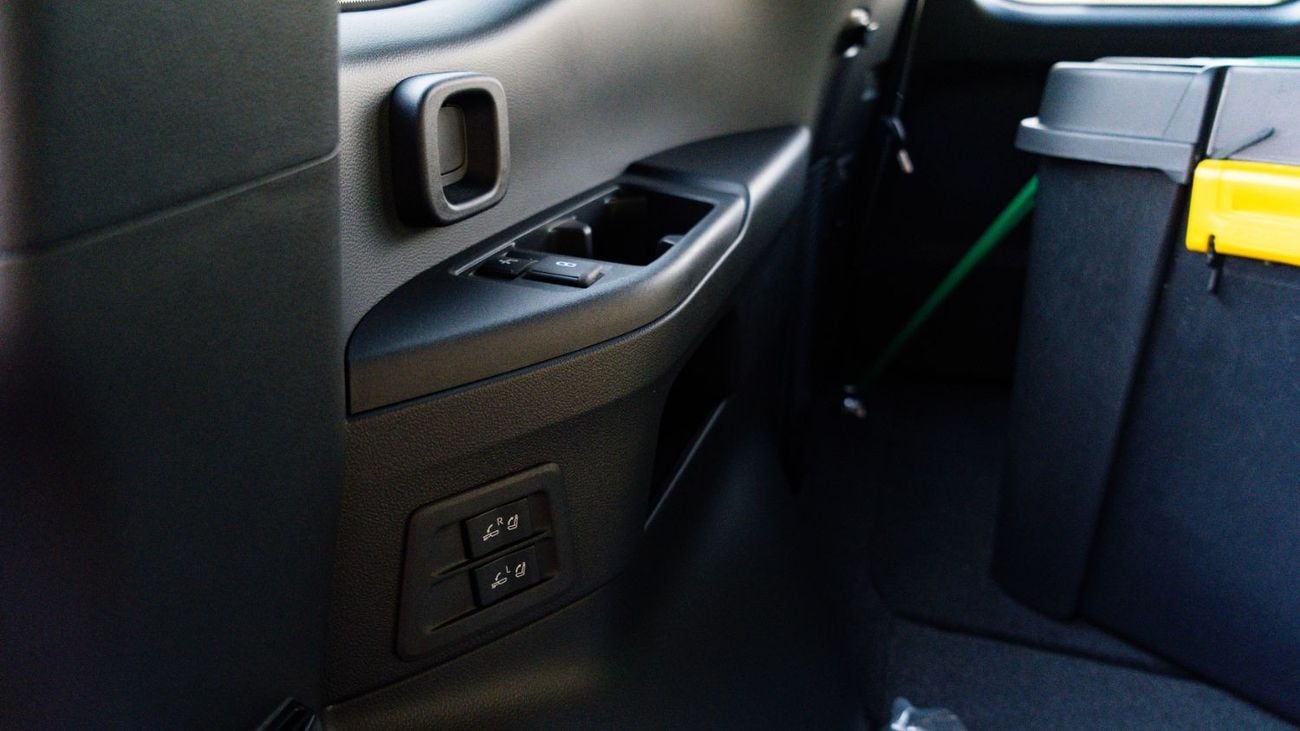 تويوتا لاند كروزر VXR  | كاملة المواصفات | مقود يمين | 3.3 L | V6 | أوتوماتيك | ديزل