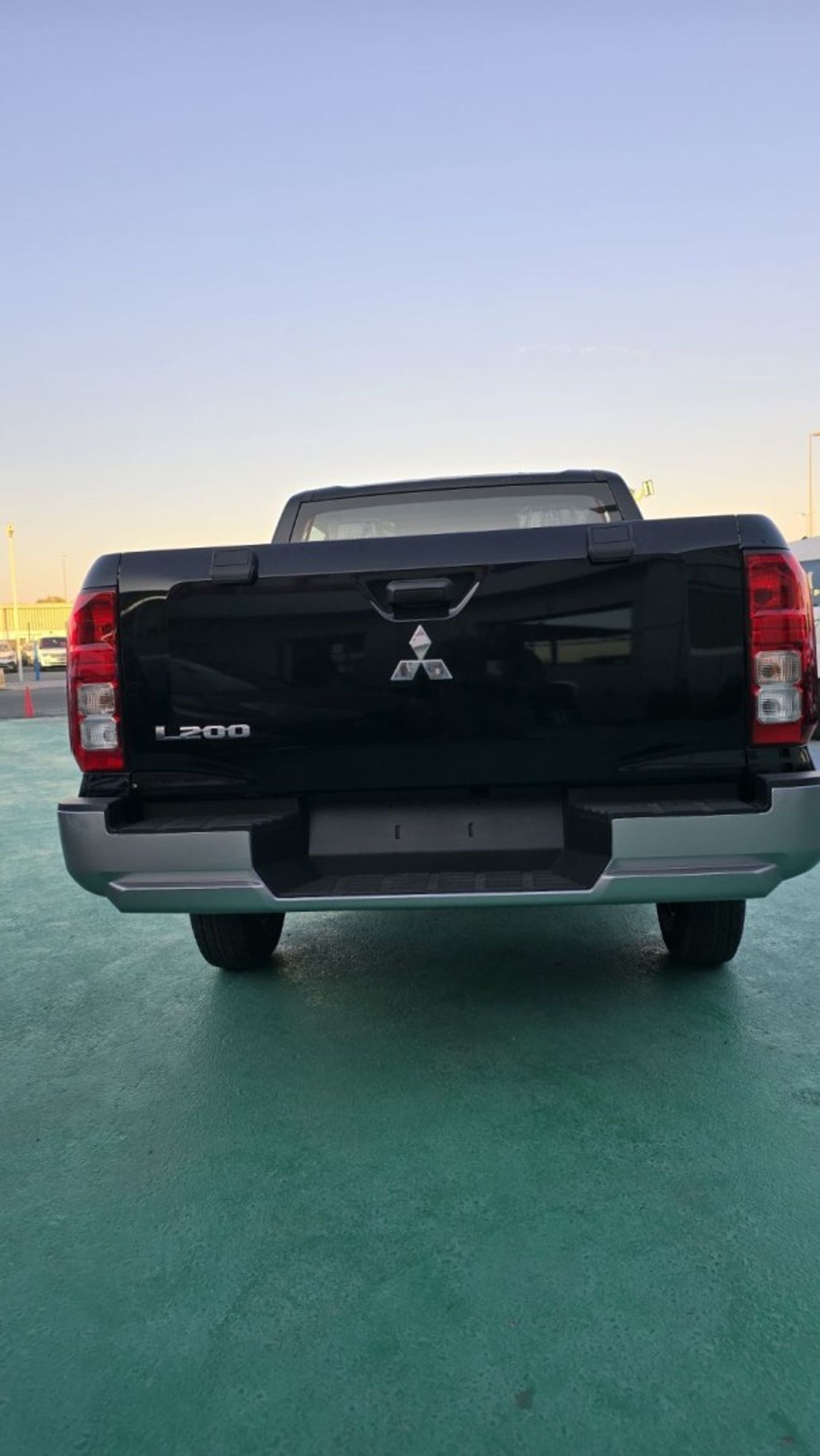 Mitsubishi L200 GL 2.4L 4WD DC MT DIESEL