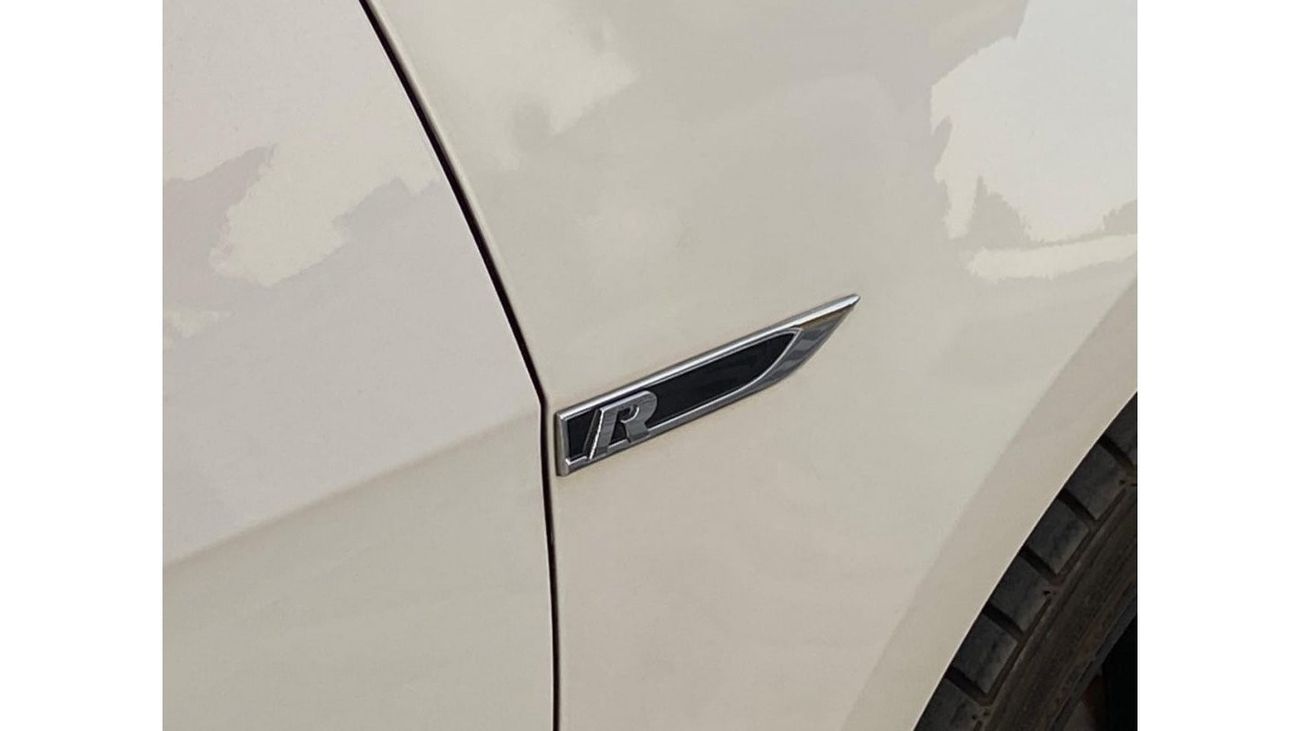 فولكس واجن جولف ار