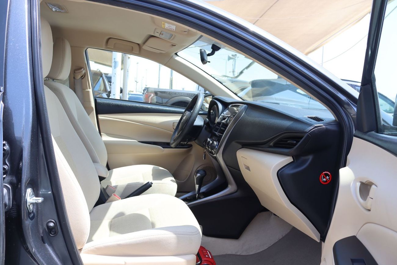 Toyota Yaris Y2 ACCIDENTS FREE - GCC - ORIGINAL PAINT - ENGINE 1500 CC - PERFECT CONDITION INSIDE OUT