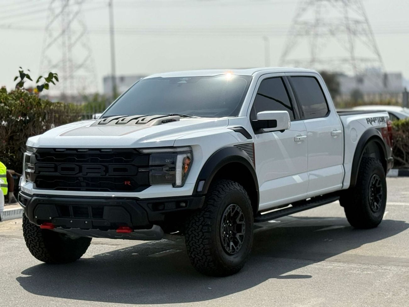 Ford F 150 Raptor GCC SPEC UNDER WARRANTY AND SERVICE CONTRACT