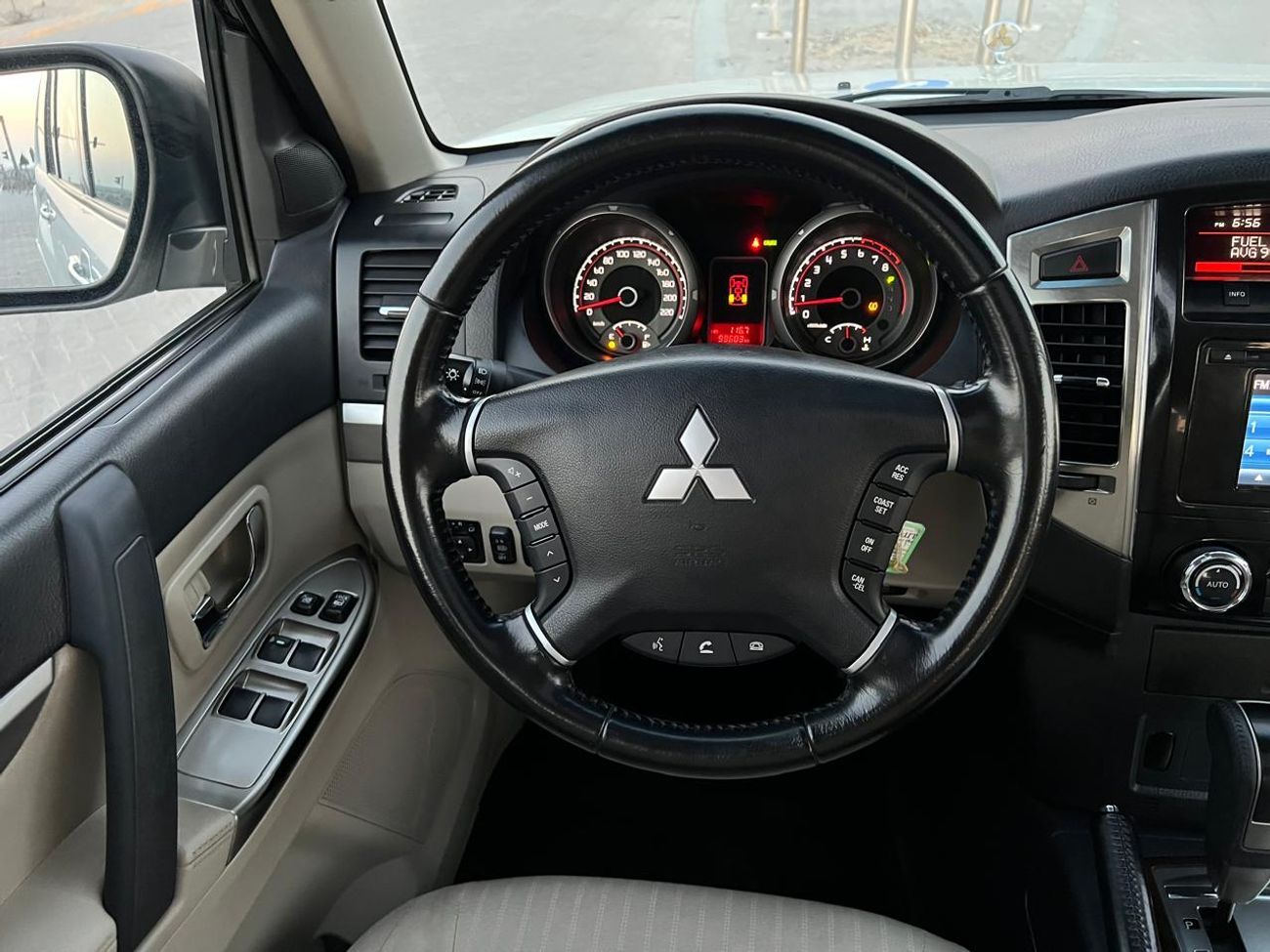 Mitsubishi Pajero Mitsubishi Pajero 2022 3.5L GCC Specs