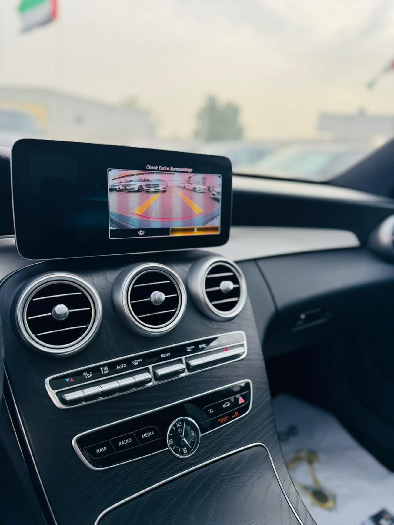 مرسيدس بنز C 300 PREMIUM