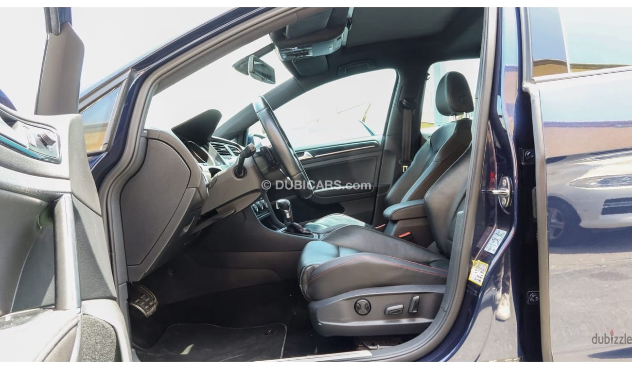 فولكس واجن جولف Volkswagen GTI 2014 GCC V4 Good Condition - Full Option