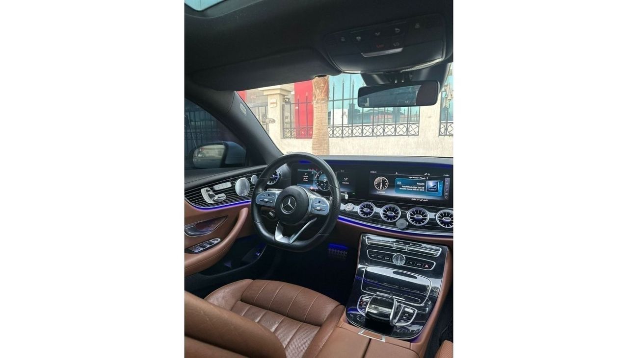 Mercedes-Benz E200 Premium