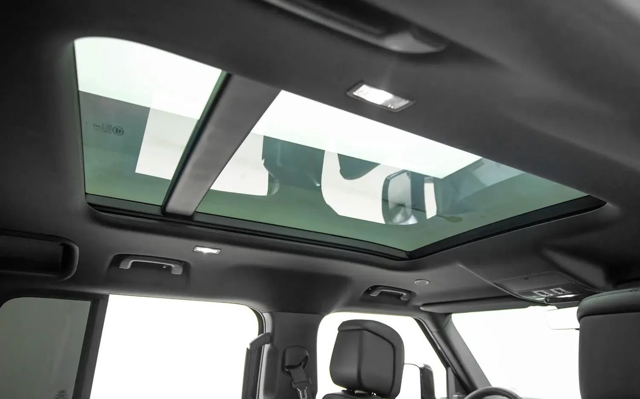 لاند روفر ديفندر 110 P525 V8 Edition - Euro Spec - With Al Tayer Warranty