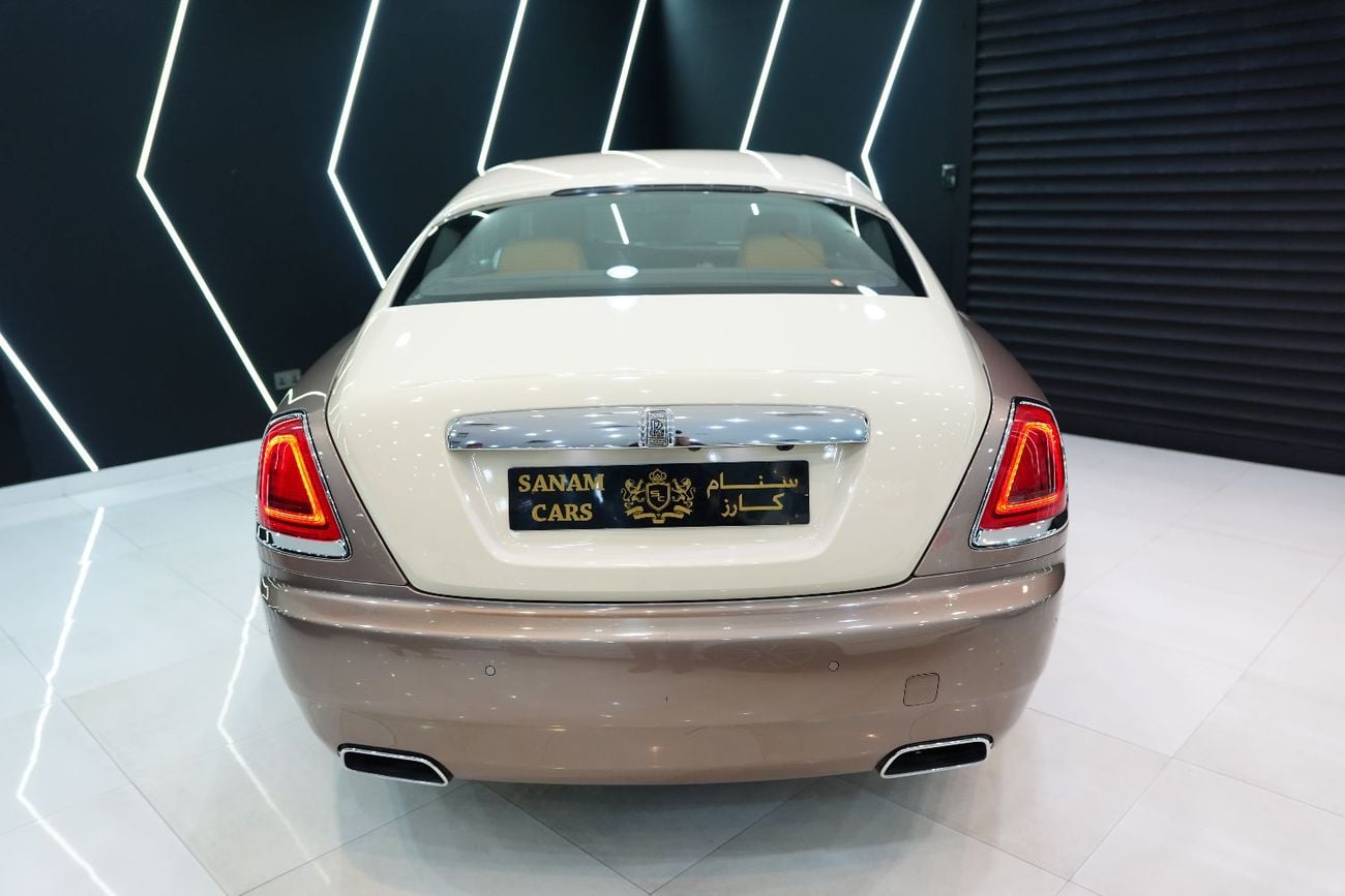 رولز رويس واريث Upper Two-Tone, Starlight Roof, GCC Spec!!