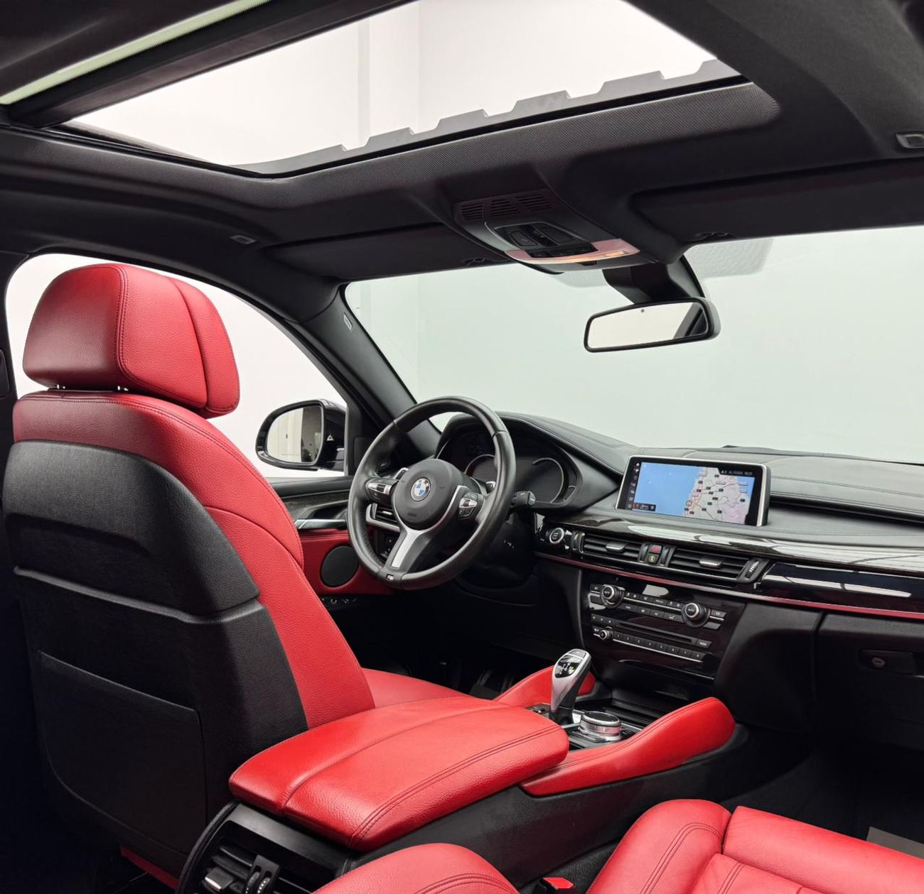 BMW X6 50i M Sport 4.4L 2018 BMW X6 xDrive50i M-Sport, 2028 BMW Service Contract, BMW Service History, GCC