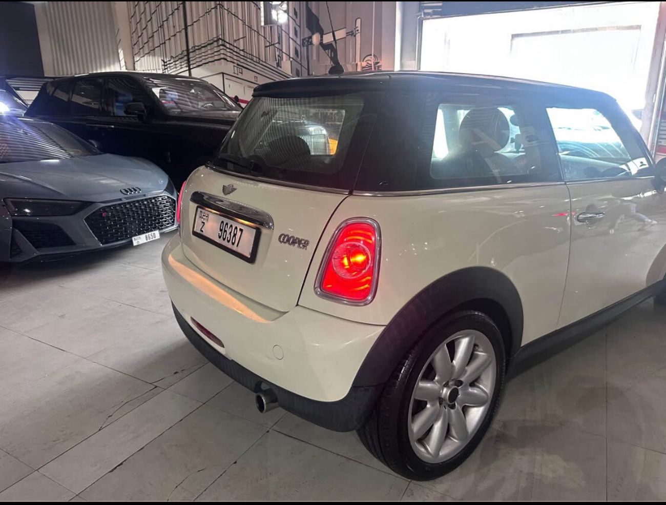 Mini Cooper 2012 Hatchbacknull