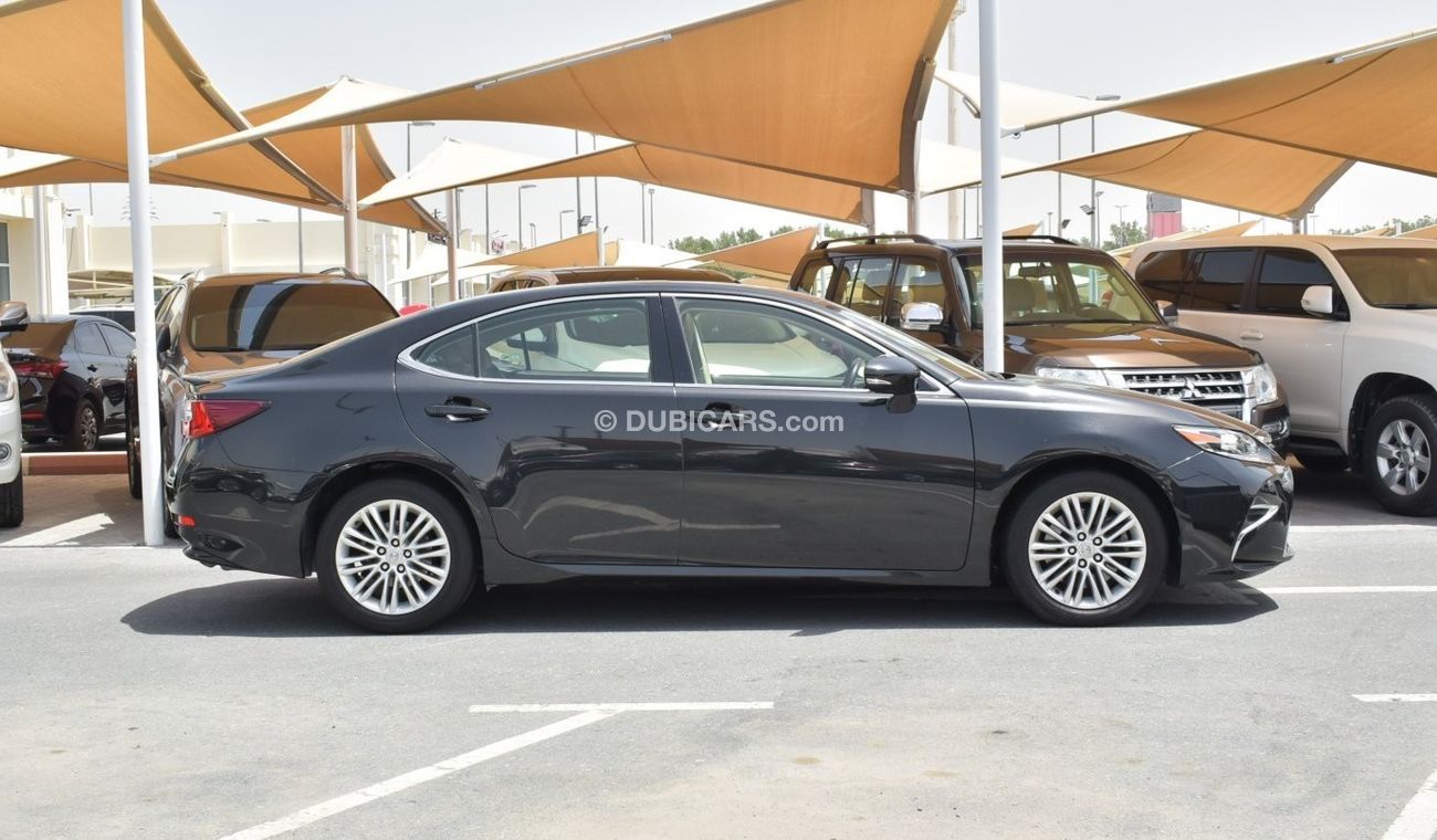 Used Lexus ES 330 2017 for sale in Dubai 612741