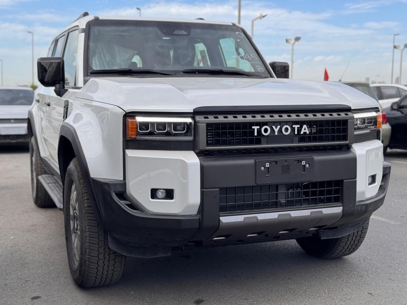 Toyota Prado 2.4L 4WD PETROL AUTOMATIC TRANSMISSION ( FOR RE-EXPORT ONLY )