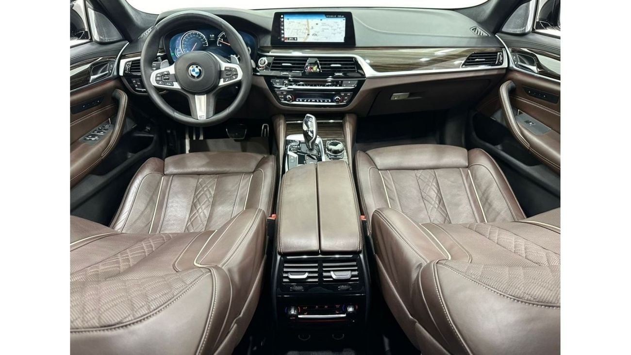 بي أم دبليو 530i M سبورت 2018 BMW 530i M-Sport Masterclass, Feb 2025 BMW Warranty, Feb 2029 BMW Service Pack, GCC