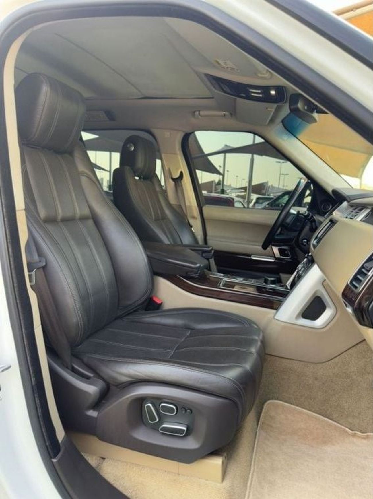 لاند روفر رينج روفر RANGE ROVER VOGUE SUPERCHARGED 2013 GCC FECE LEFT 2025  PERFECT CONDITION