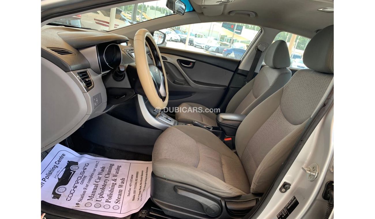 Hyundai Elantra Hyundai elantra 2014 gcc 1.8 full automatic for sael