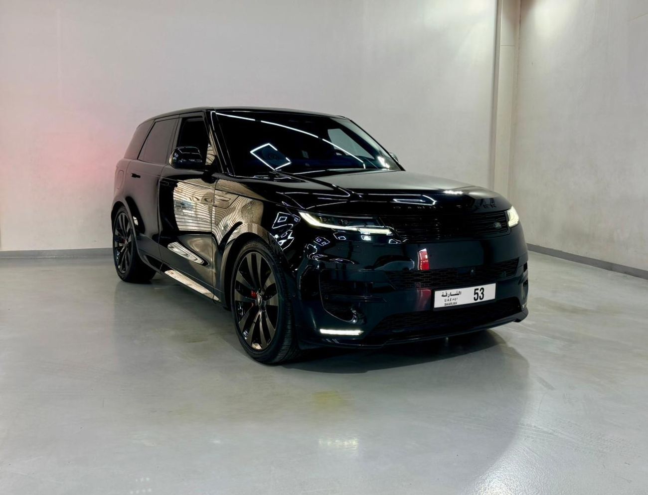 لاند روفر رينج روفر سبورت P400 DYNAMIC HSE 2024