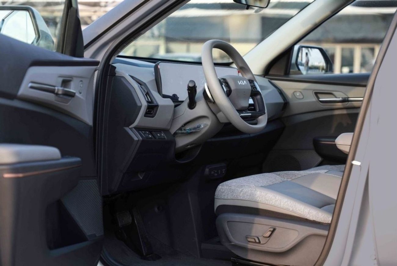 كيا EV5 2024 كيا EV5 AIR 530 - رمادي من الداخل رمادي أسود | تصدير فقط