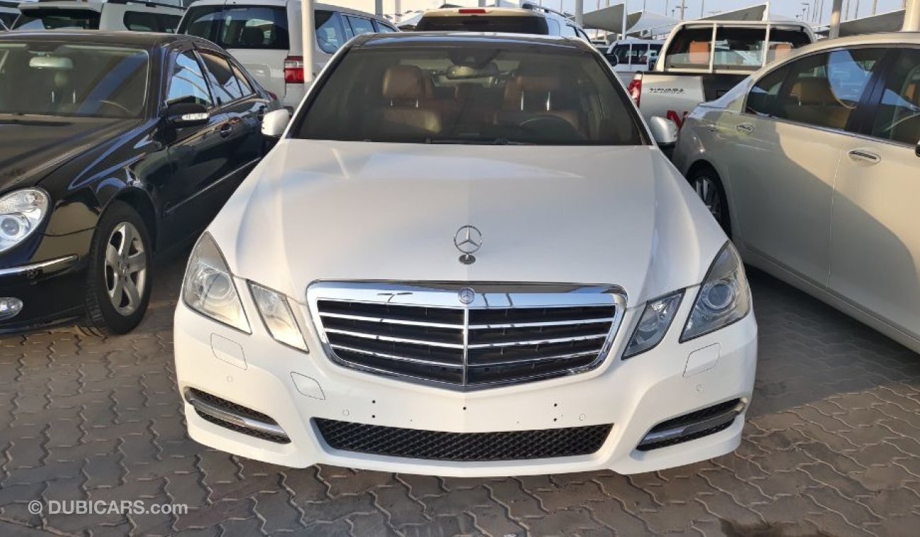 Mercedes-Benz E300 2013 Gulf Specs Full options panorama DVD camera