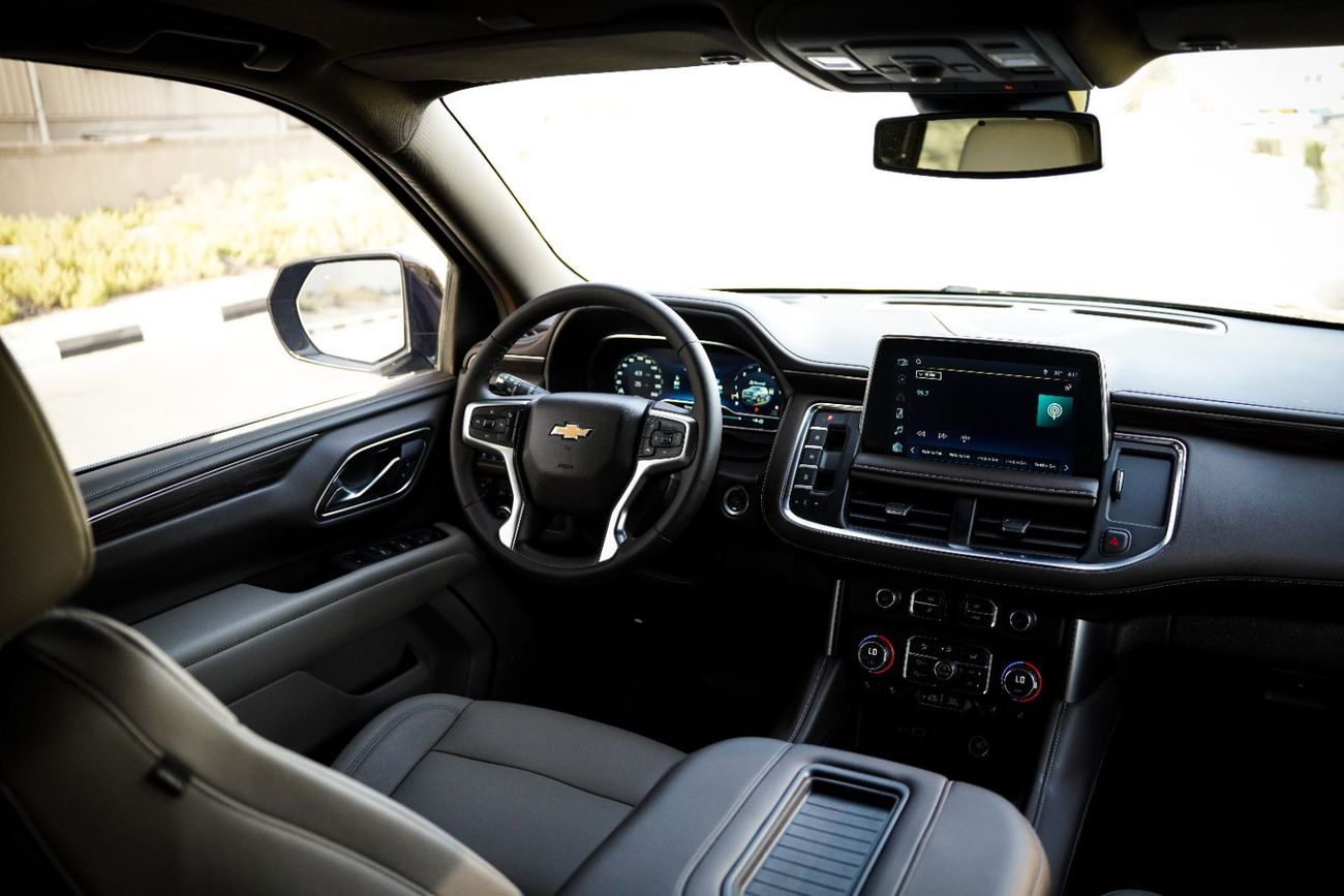 Chevrolet Suburban LT 5.3L 4WD