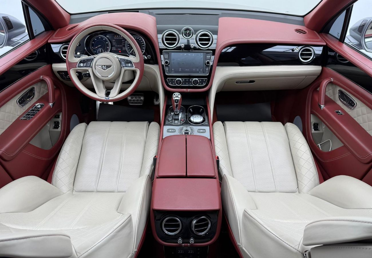 Bentley Bentayga 2017 Bentley Bentayga First Edition W12, Service History, Fully Loaded, Excellent Condition, GCC