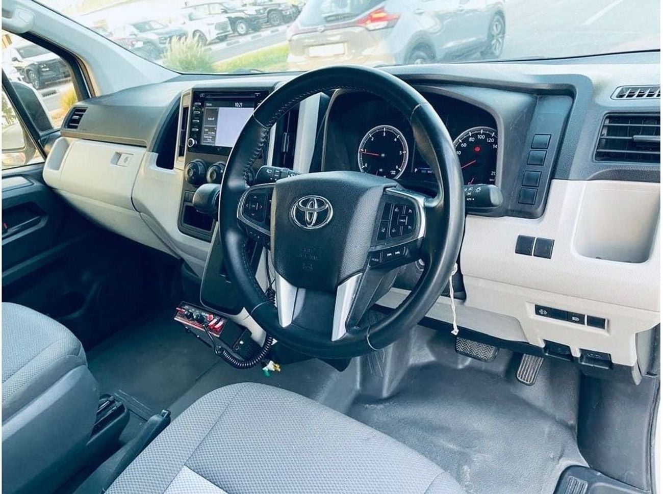 Toyota Hiace DLS - STD ROOF 2019 Model Commuter, 2.8L Turbo Diesel Automatic Full Option