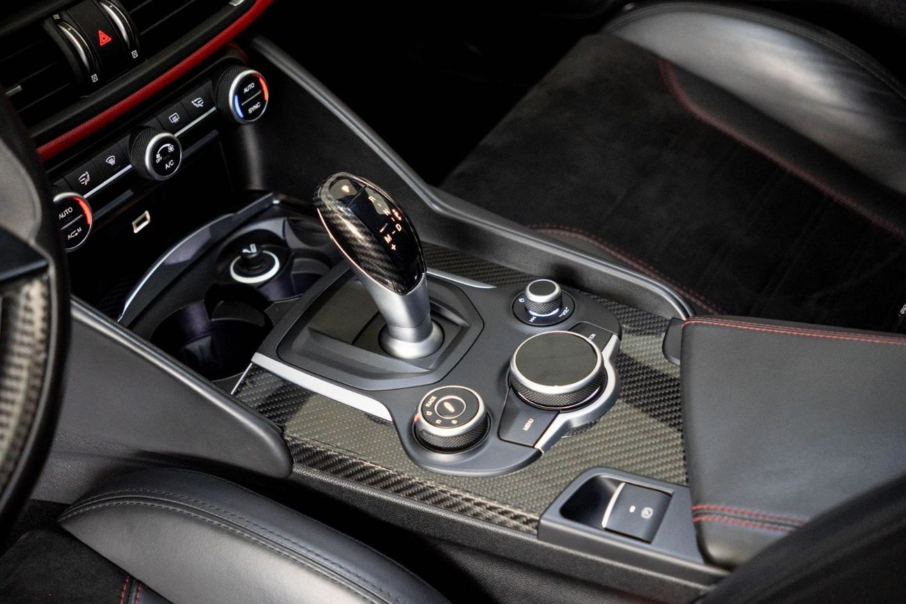 Alfa Romeo Giulia Quadrifoglio 2.9L (510 HP)