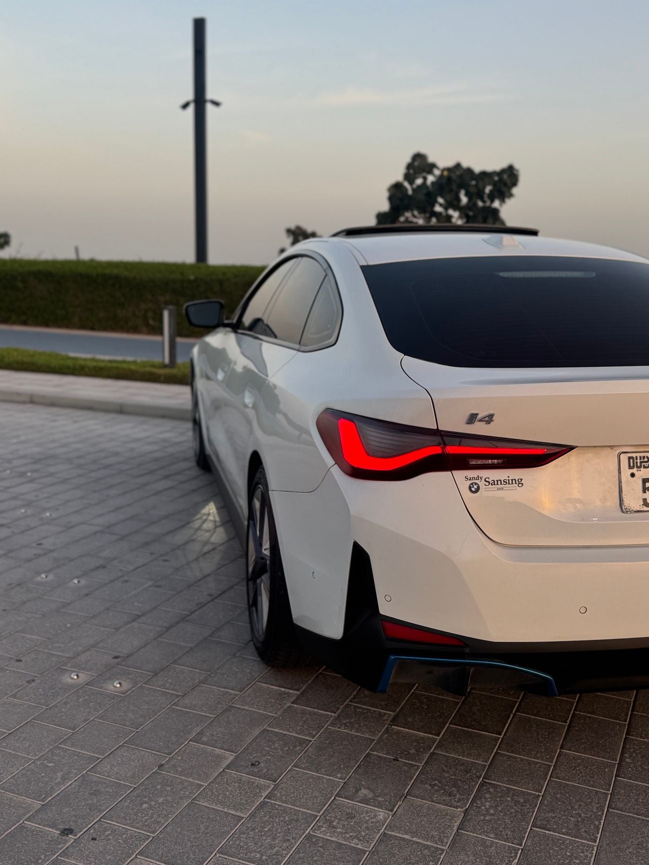 بي أم دبليو i4