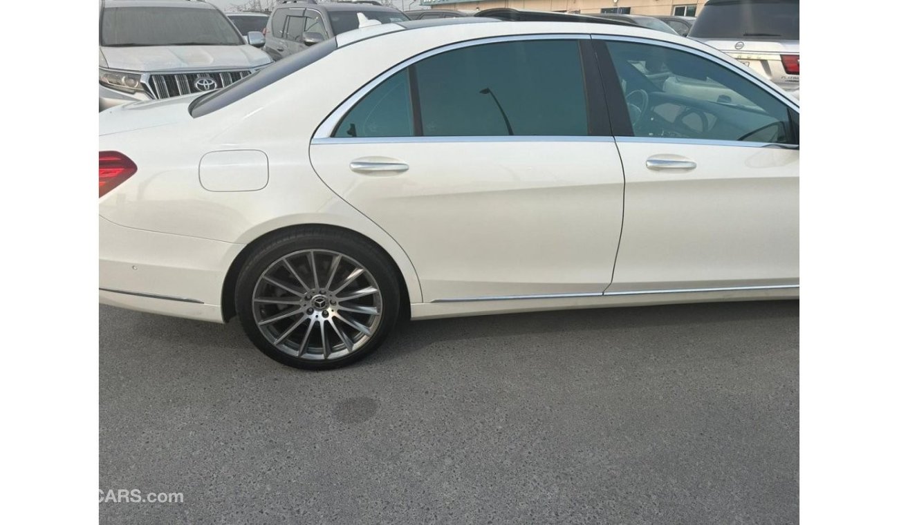 مرسيدس بنز S 550