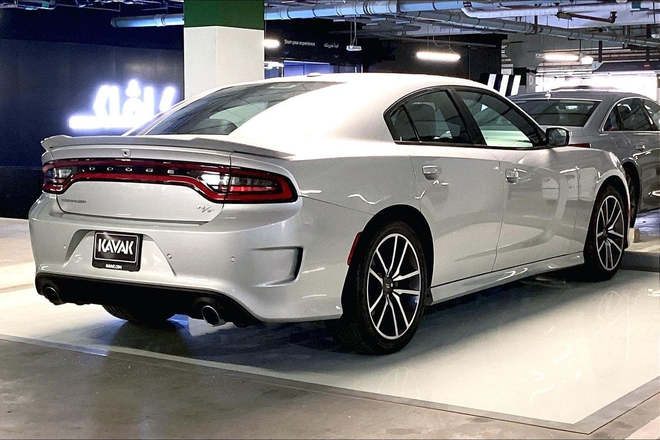 لكزس IS 350 F Sport Platinum | شامل الضمان | 0 ﺪﻔﻋﺓ ﺃﻮﻟﻯ