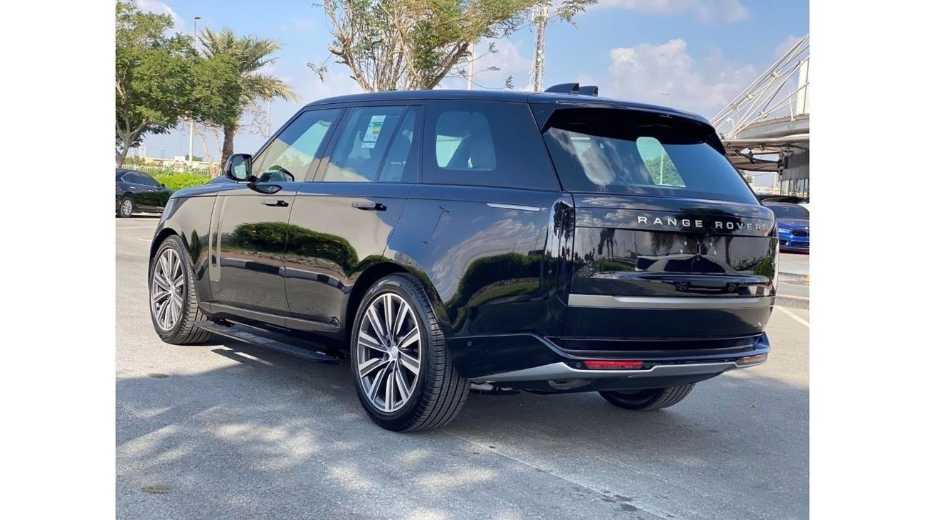 Land Rover Range Rover GCC SPEC UNDER WARRANTY AND SERVICE