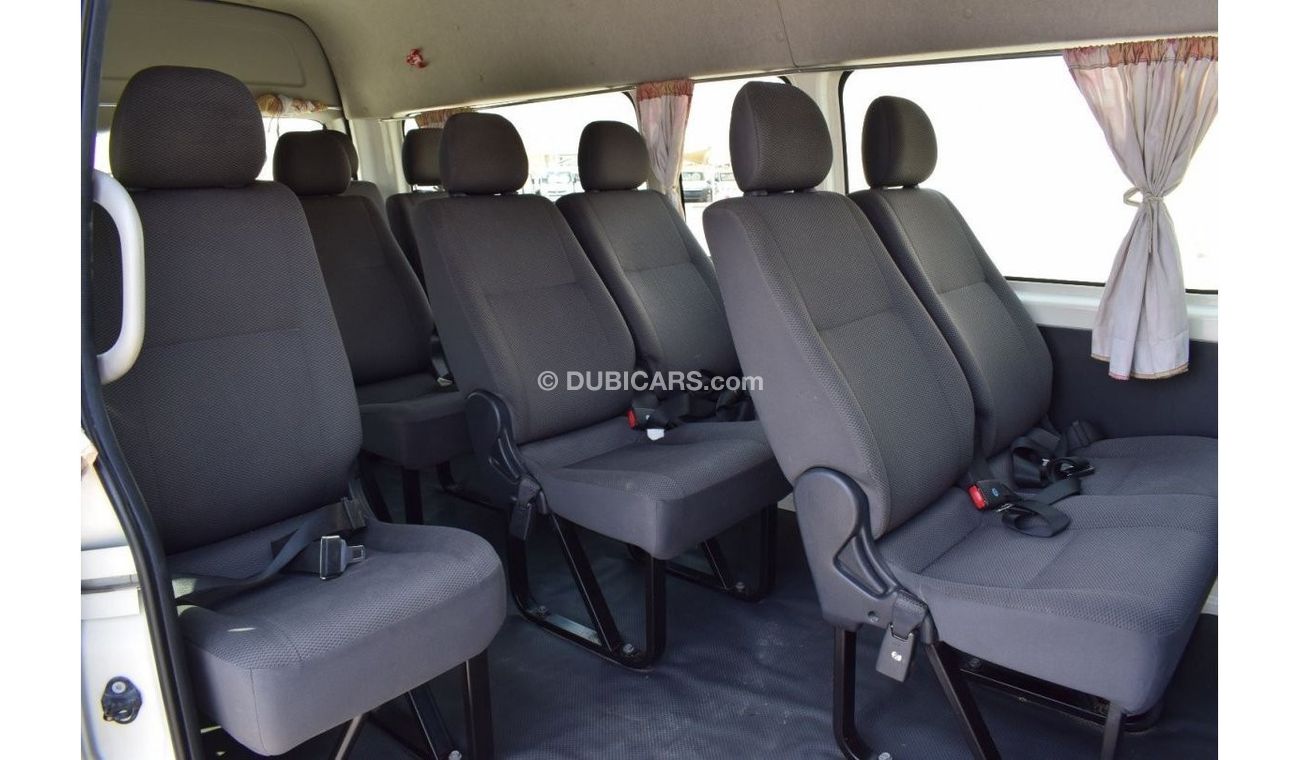 Toyota Hiace GL - High Roof LWB Toyota Hiace Highroof Bus GL 13 seater, Model:2017. Free of accident