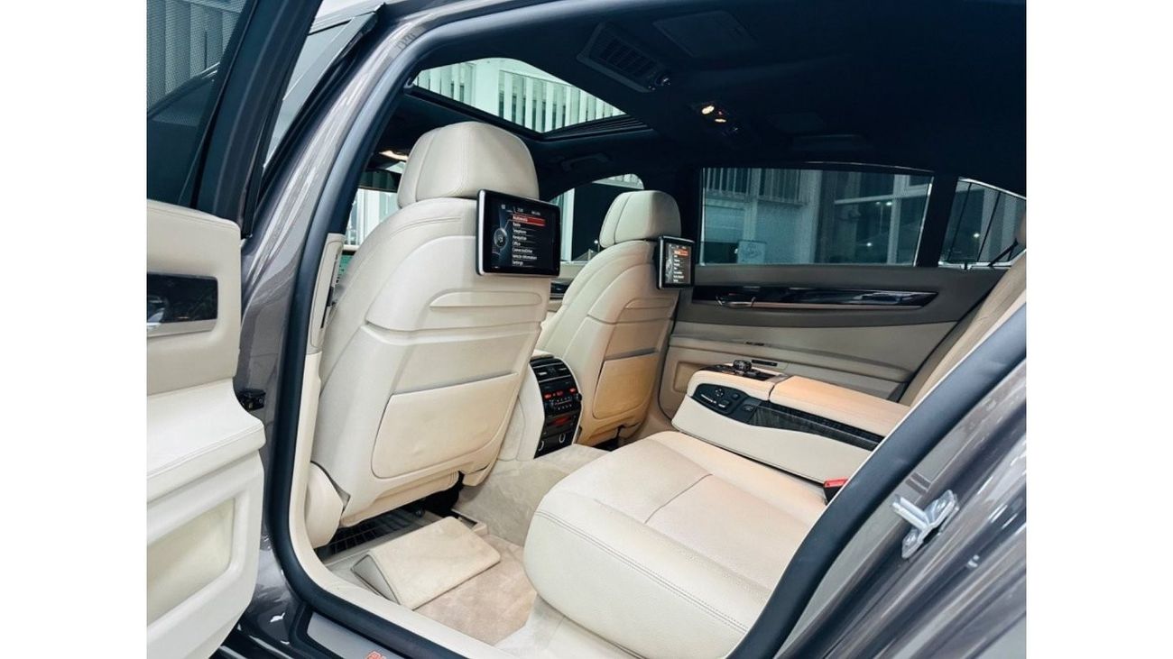 بي أم دبليو 750Li اكسكلوسيف