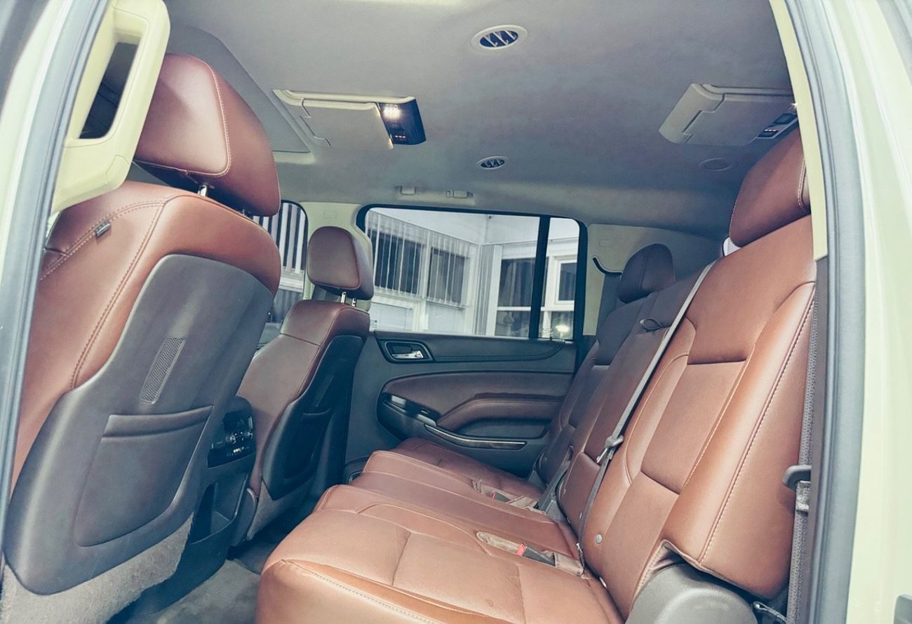 Chevrolet Suburban LTZ 5.3L 4WD