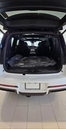 Infiniti QX80 AUTOGRAPH CAPTAIN CHAIRS