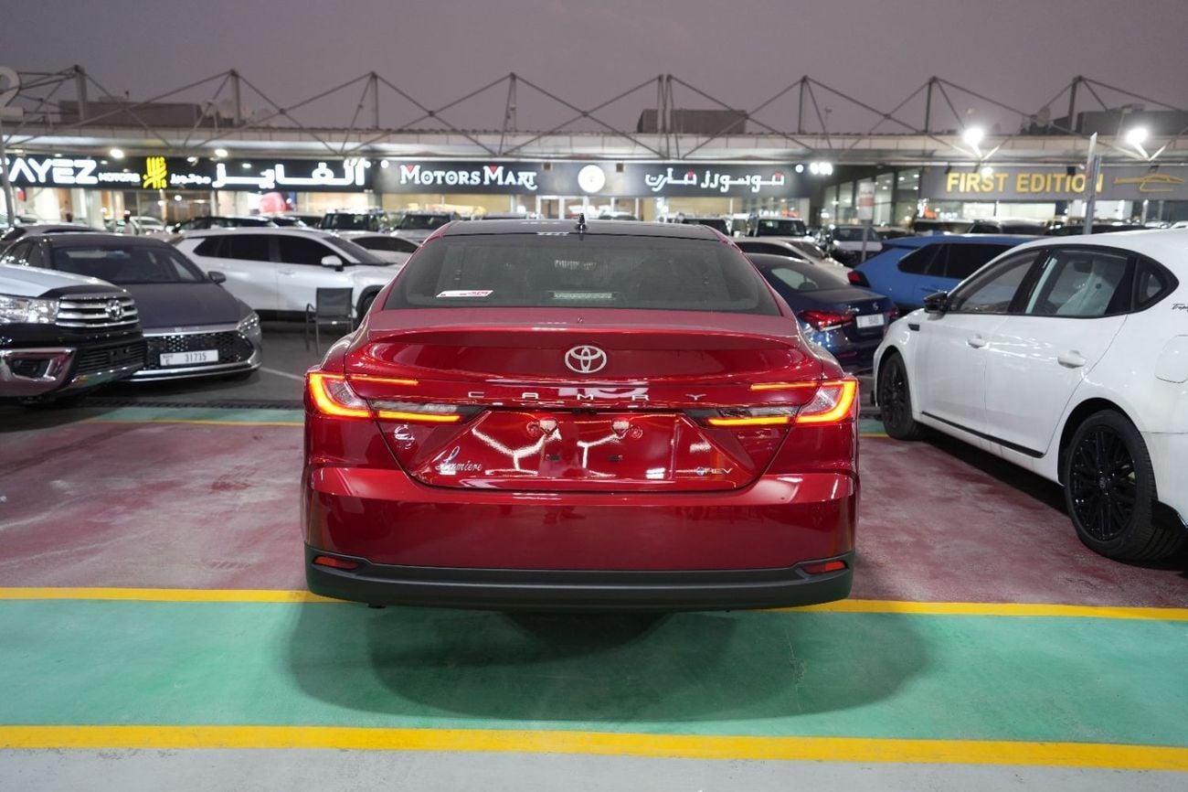 Toyota Camry LIMITED HEV Limited 2.5L Hybrid Lumiere2.5L Hybrid
