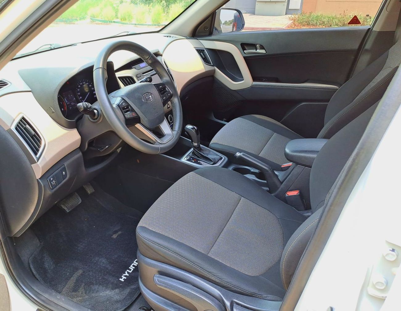Hyundai Creta Mid 1.6L 2020 1.6L GCC (610/-MONTHLY)