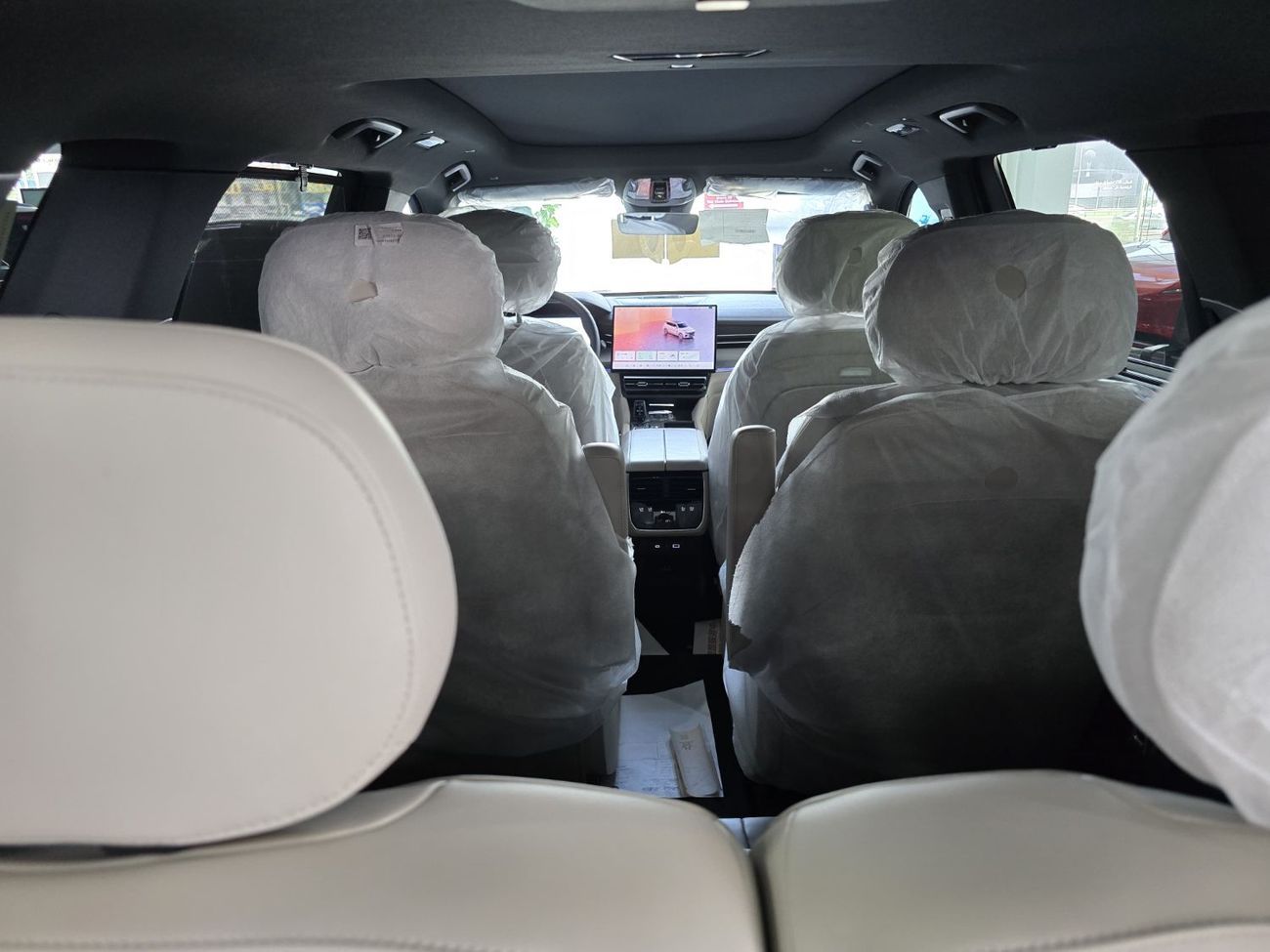 Lynk & Co 09 2025 LYNK-CO 09 EMP 1430KM RANGE 7 SEATS